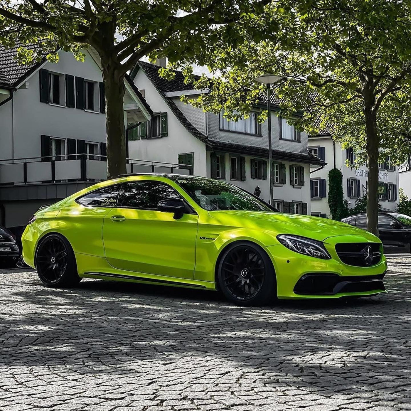 Covering Brillant Métallique Jaune Fluo - Vorren Plus